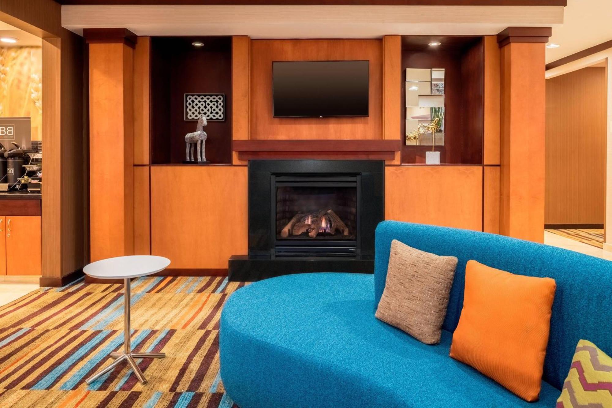 Fairfield Inn & Suites Stevens Point Bagian luar foto